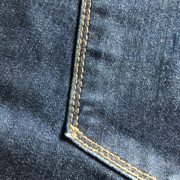 GAP Dark Wash Skinny Jeans - Picture 5 of 8